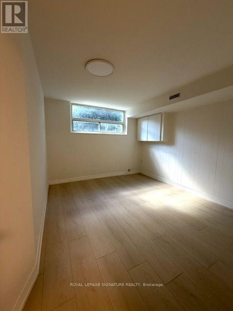LOWER - 152 BARKER AVENUE, Toronto (Woodbine-Lumsden) — photo 8