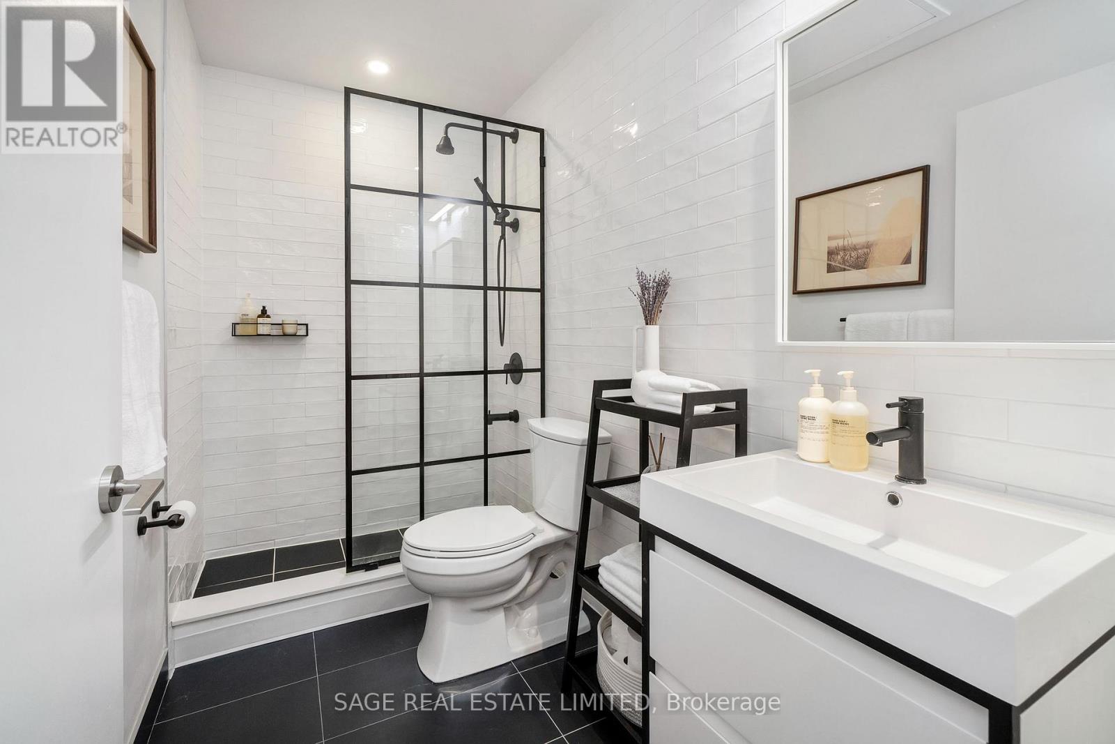 #606 150 LOGAN AVENUE - 11