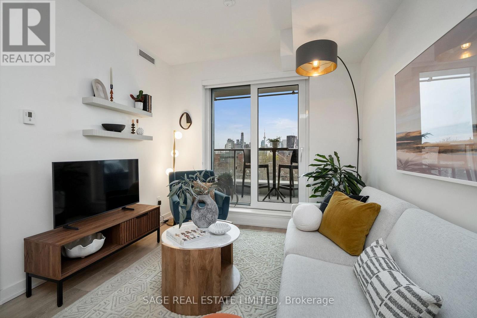 #606 150 LOGAN AVENUE - 13