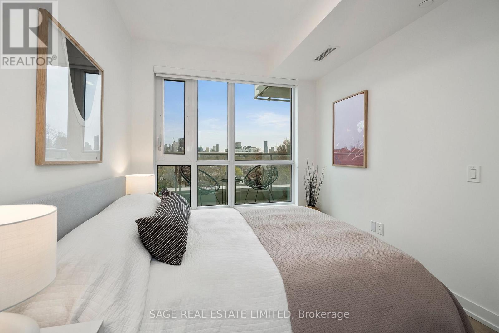 #606 150 LOGAN AVENUE - 21