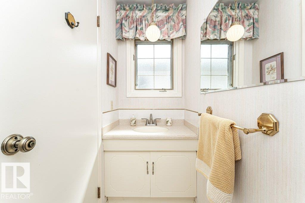 9222 88 ST - Image 43