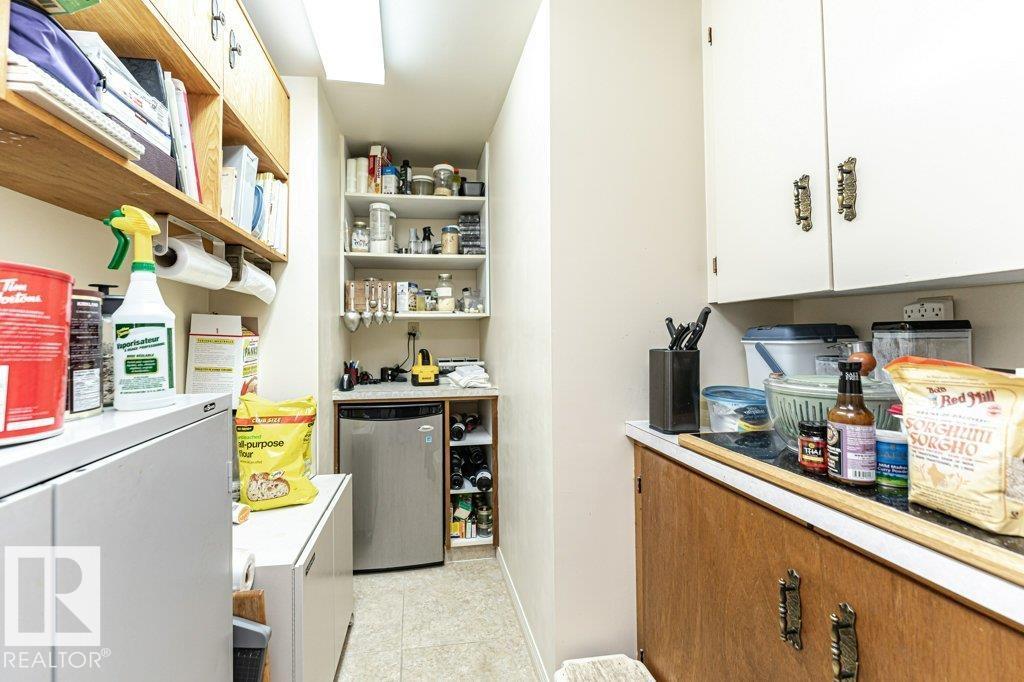 9222 88 ST - 58