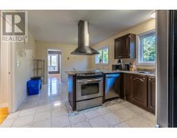 639 Torbay Road thumbnail 15