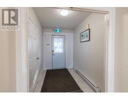 639 Torbay Road thumbnail 24