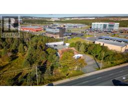 639 Torbay Road thumbnail 30