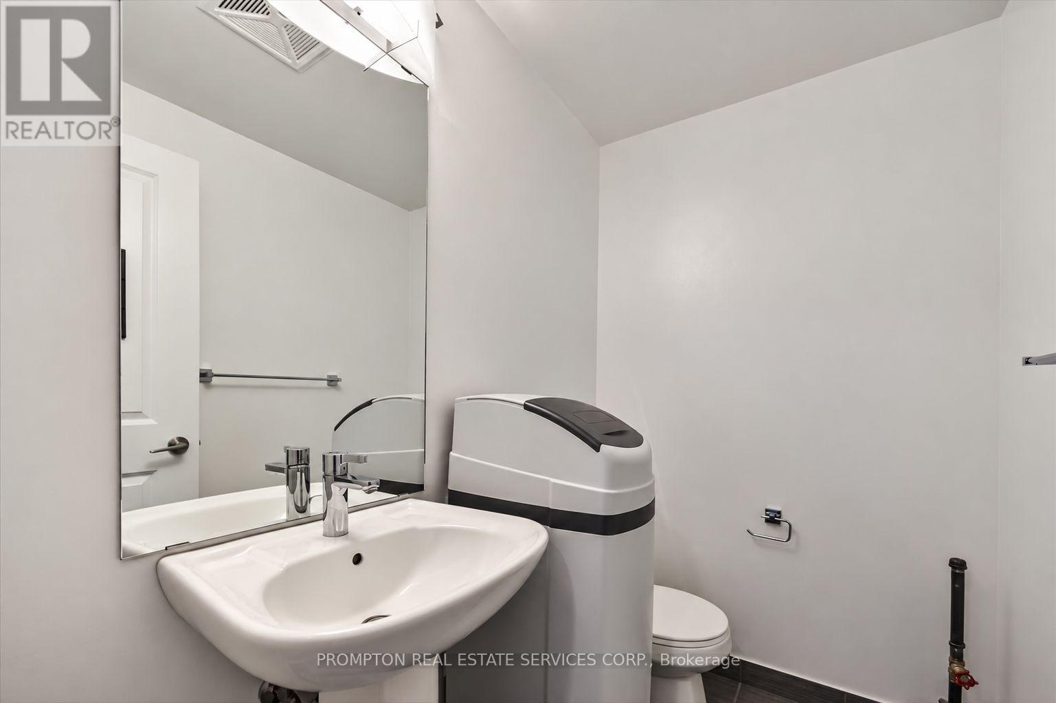 PH 08 - 372 HIGHWAY 7 ROAD E, Richmond Hill (Doncrest) — photo 8