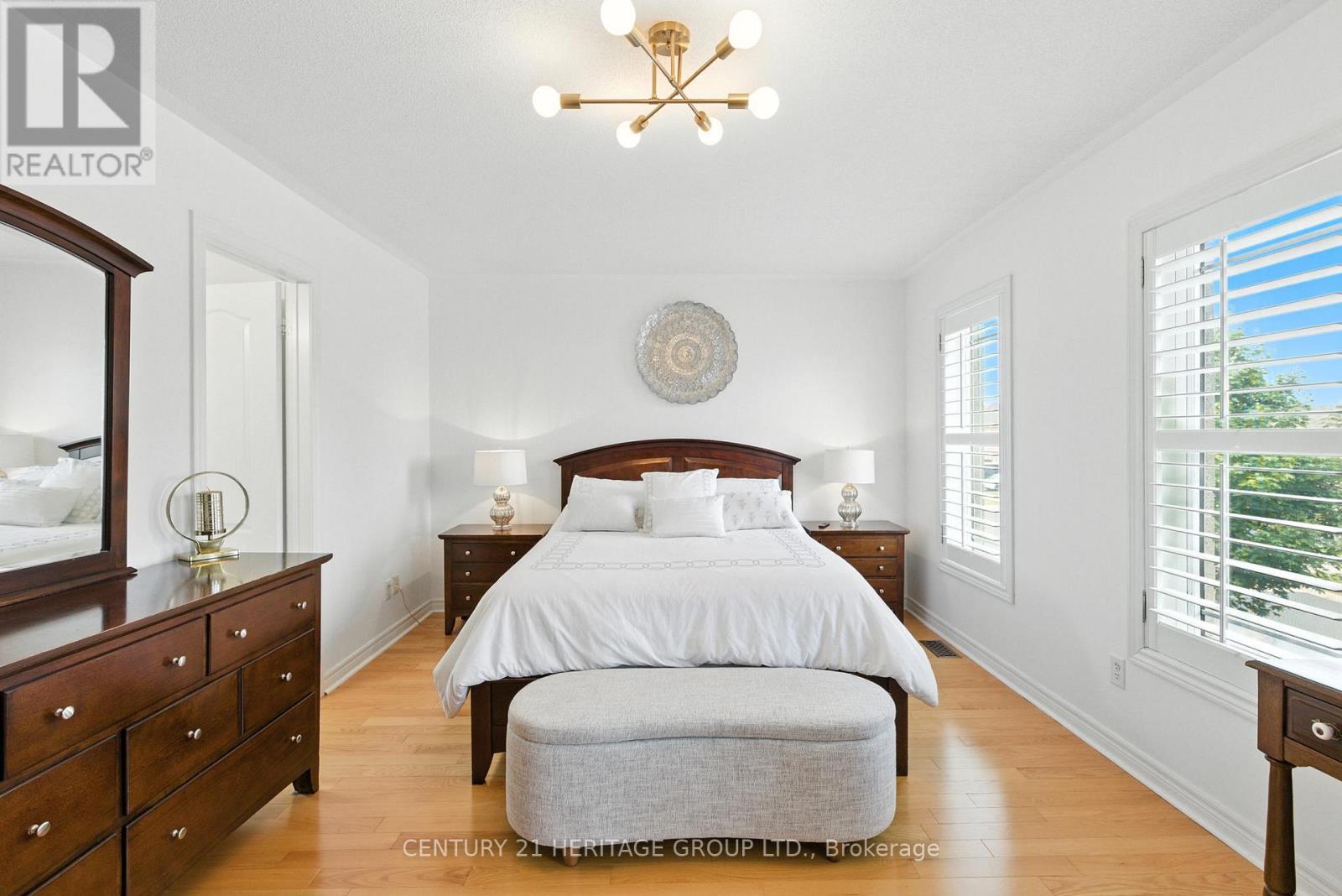 106 LAURENDALE AVENUE - 20