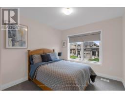 Bedroom 3 - 16 Daffodil Road, Springwater, ON L9X2E3 Photo 9