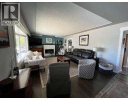 Kitchen - 321 N Ogilvie Street, Prince George, BC V2M3H7 Photo 8