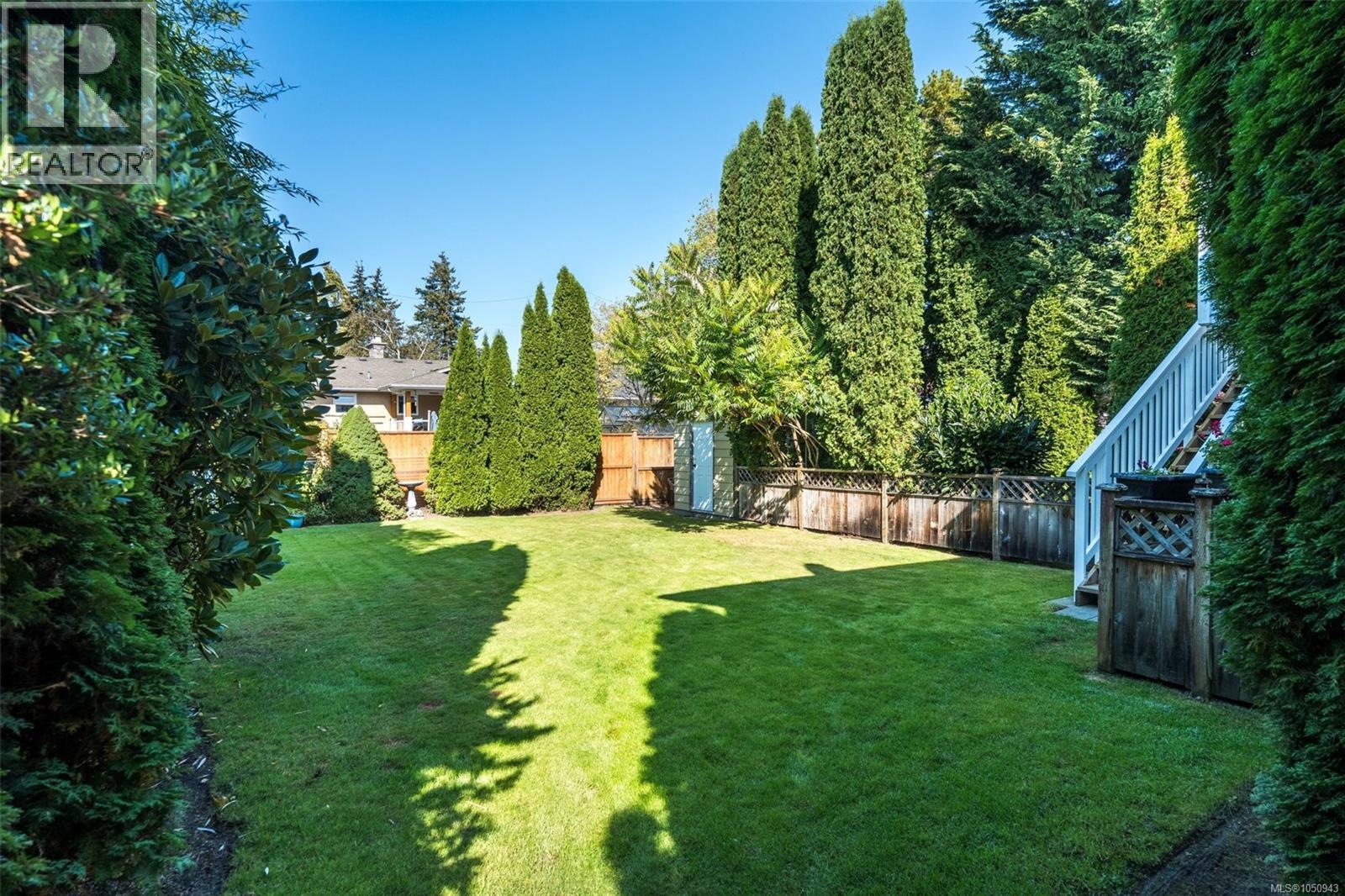 2244 Malaview Ave - 2