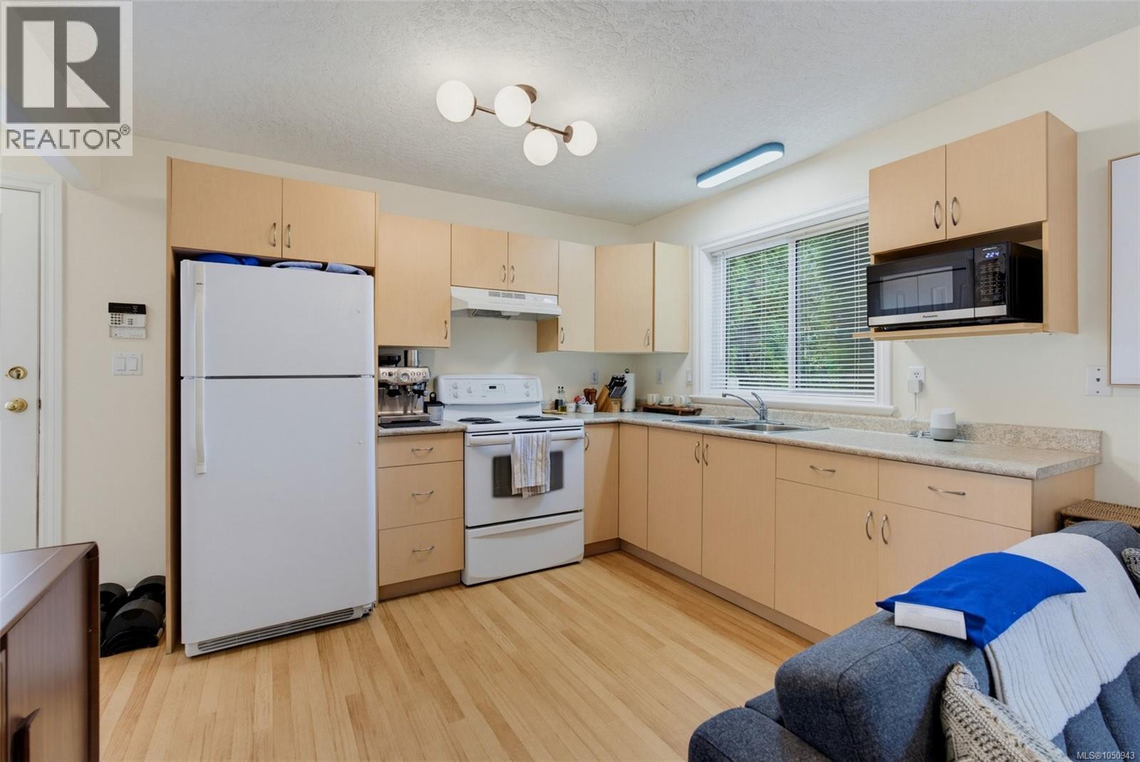 2244 Malaview Ave - Image 29
