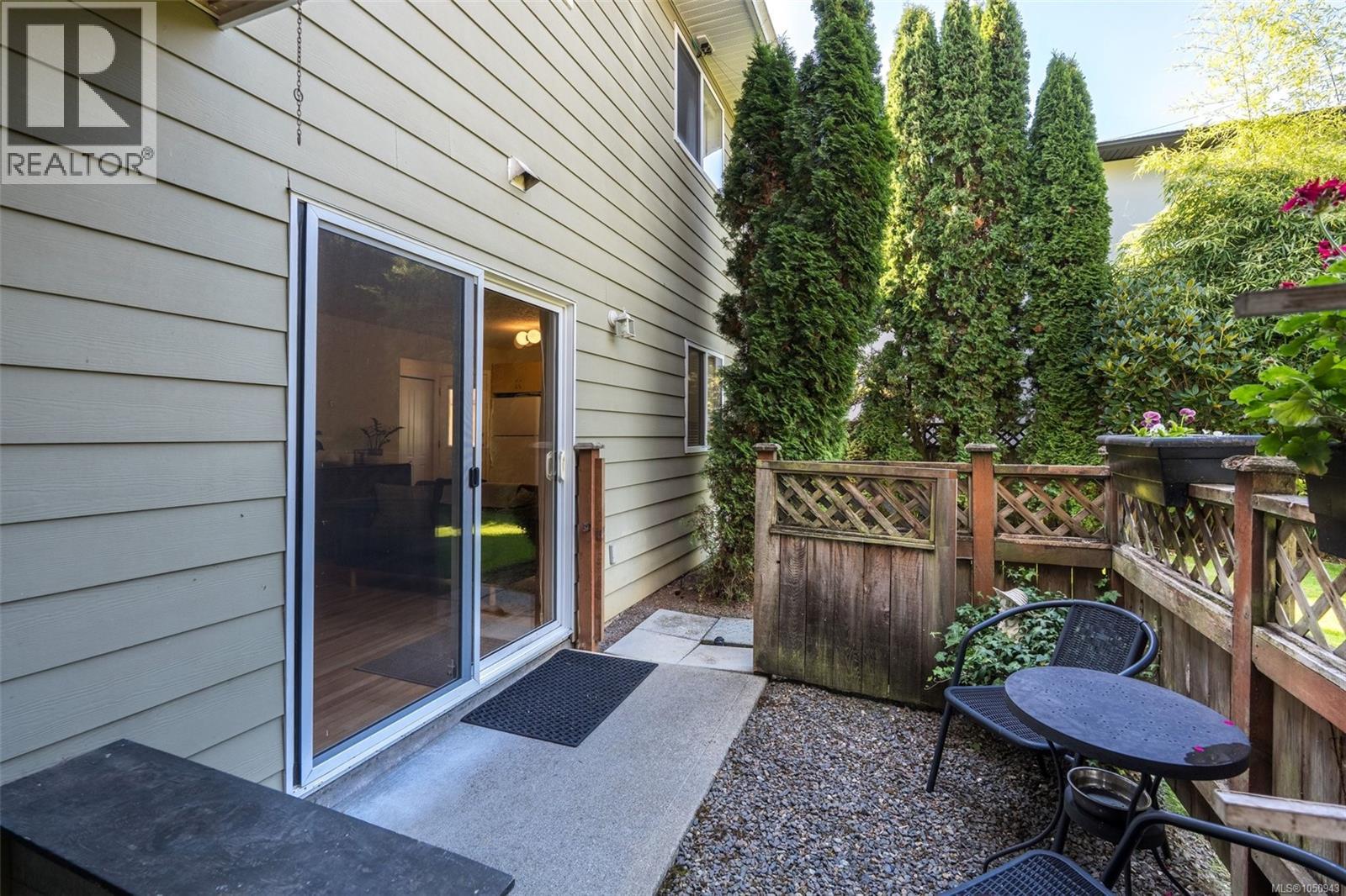 2244 Malaview Ave - 33