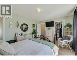 2244 Malaview Ave, Sidney, BC V8L2E7 Photo 20