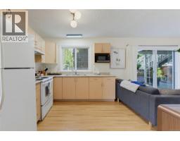 2244 Malaview Ave, Sidney, BC V8L2E7 Photo 28