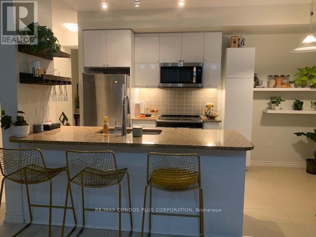 320 - 39 ANNIE CRAIG DRIVE, Toronto (Mimico) — photo 5