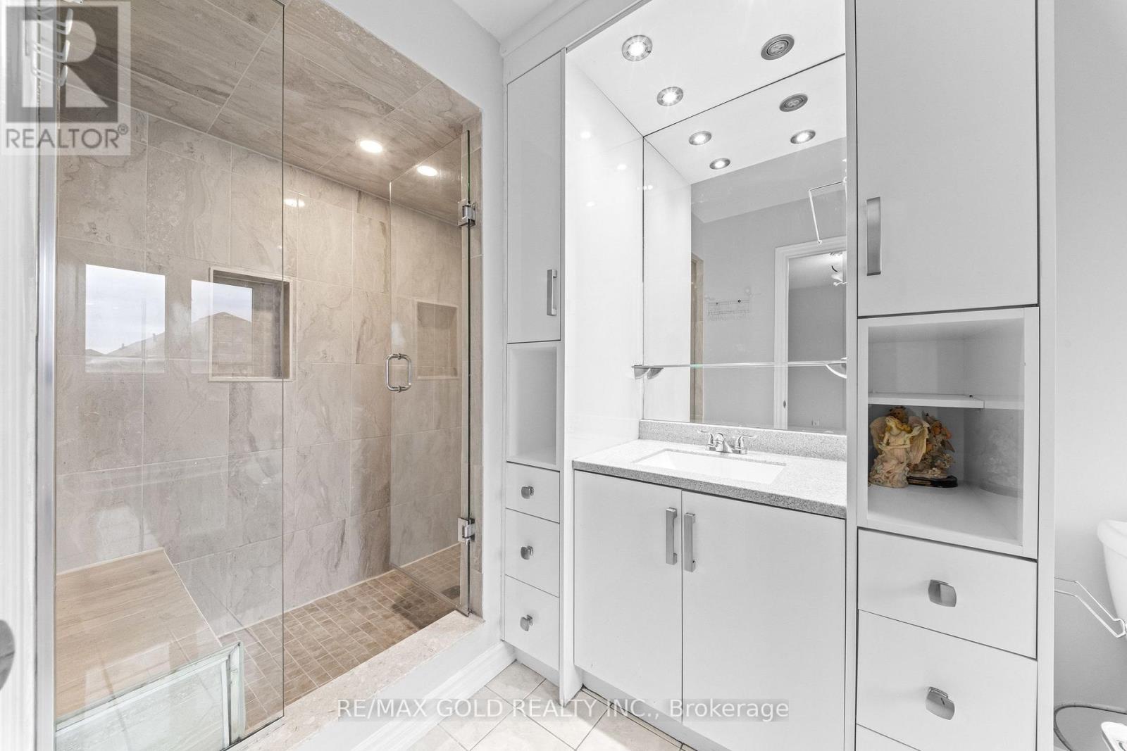 70 CRYSTALVIEW CRESCENT, Brampton (Bram East) — photo 12