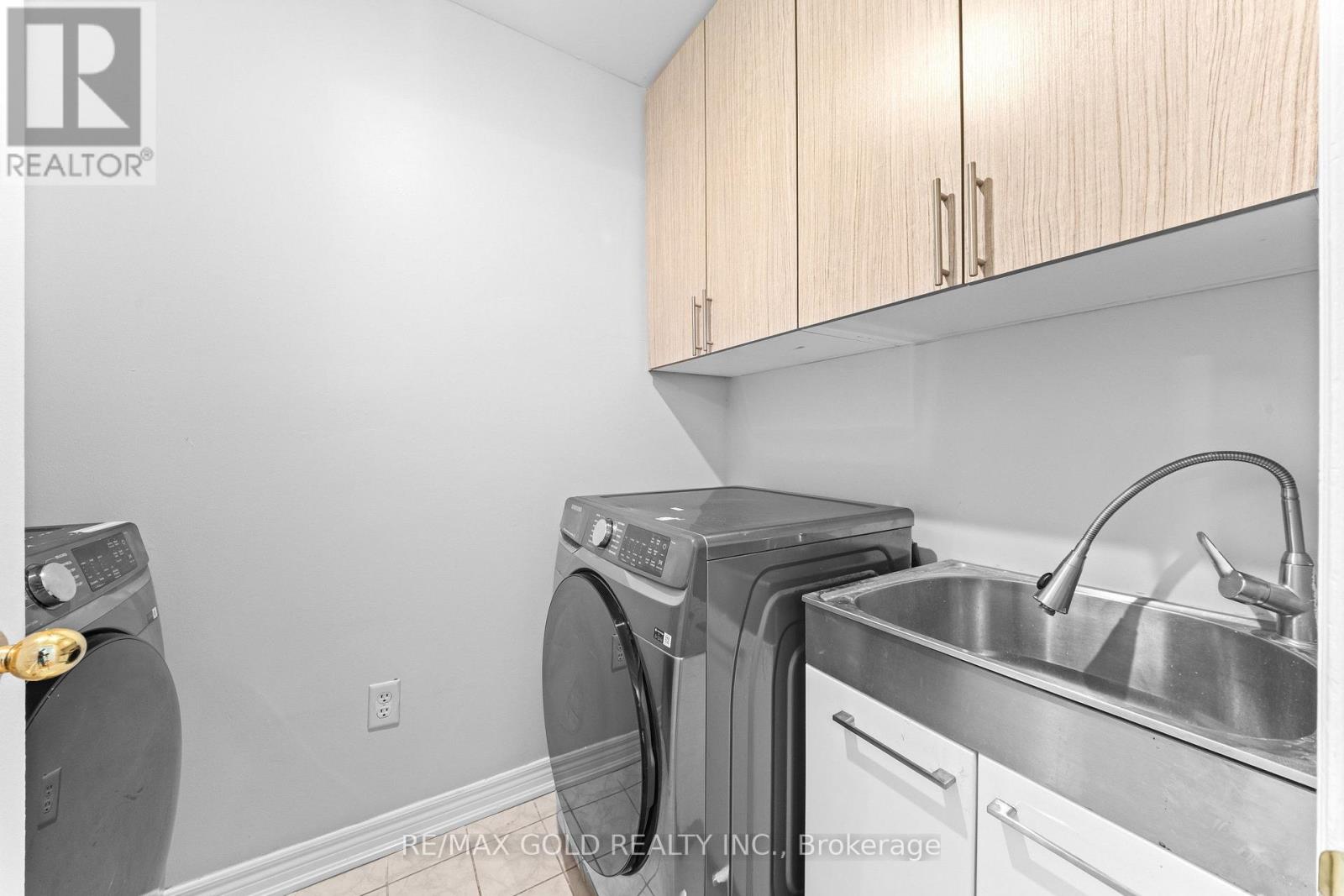 70 CRYSTALVIEW CRESCENT - Image 19