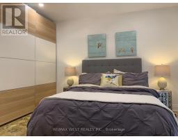 Unit 1 - 258 South Kingsway, Toronto, ON M6S3V1 Photo 12