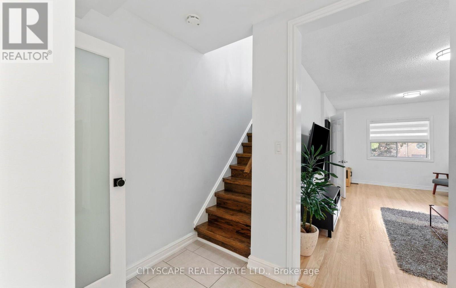 3 CARDELL AVENUE, Toronto (Humberlea-Pelmo Park) — photo 11