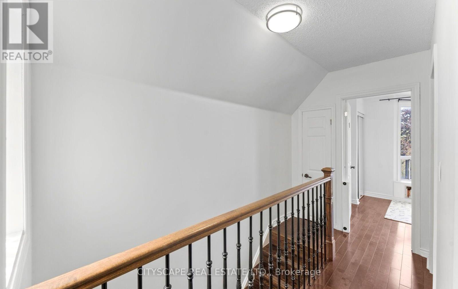3 CARDELL AVENUE, Toronto (Humberlea-Pelmo Park) — photo 12