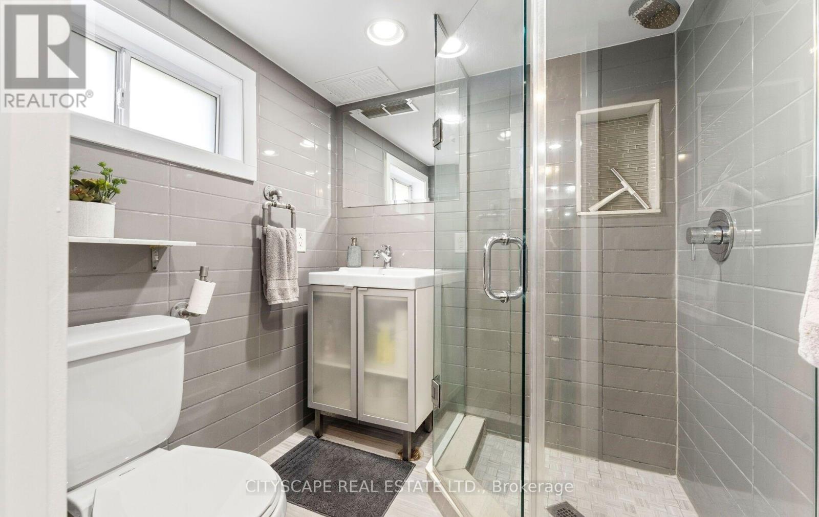 3 CARDELL AVENUE - 21