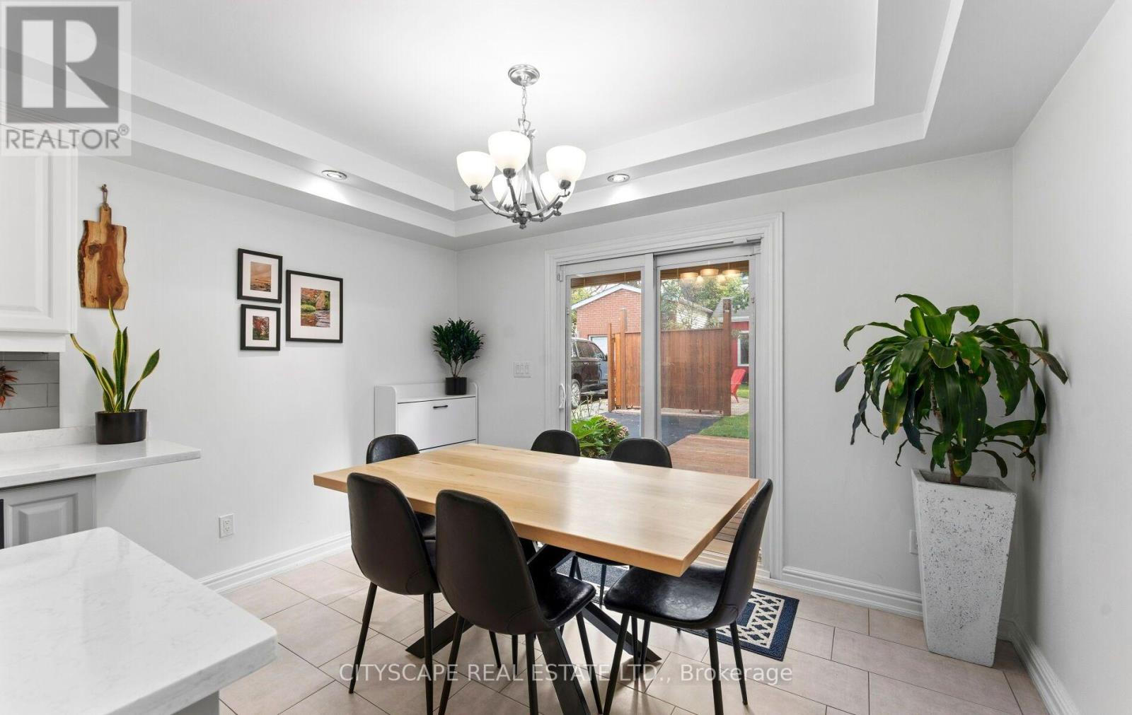 3 CARDELL AVENUE, Toronto (Humberlea-Pelmo Park) — photo 9