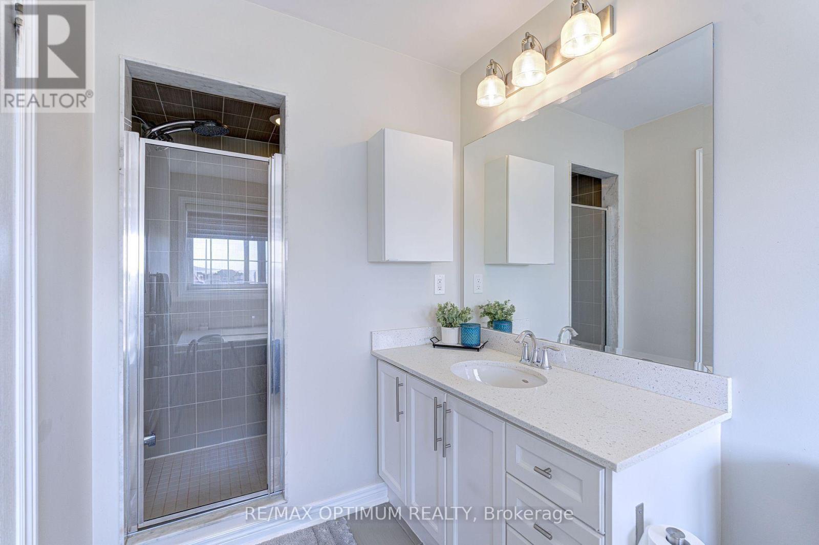 140 SKY HARBOUR DRIVE - Image 26