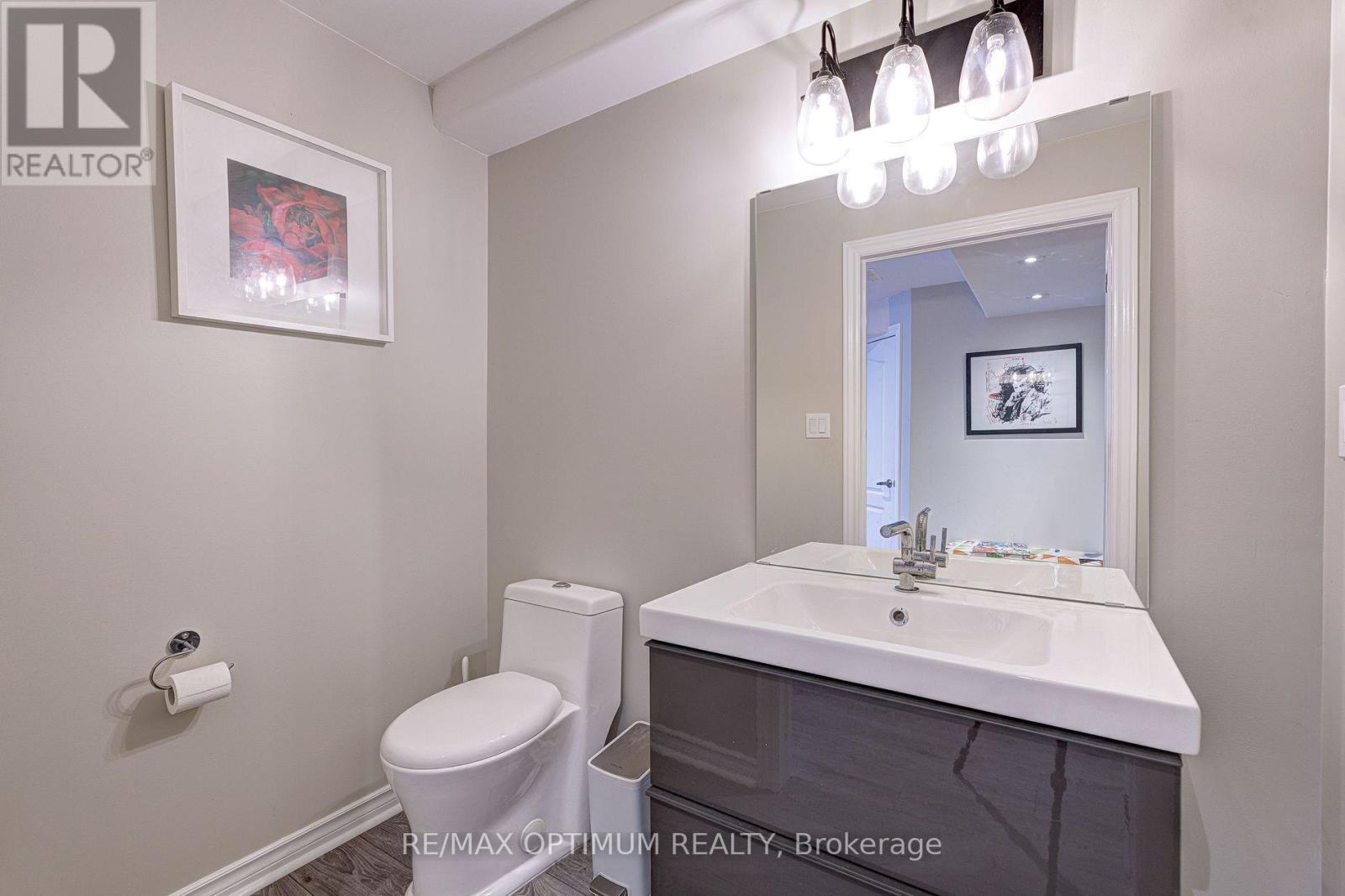 140 SKY HARBOUR DRIVE - Image 38