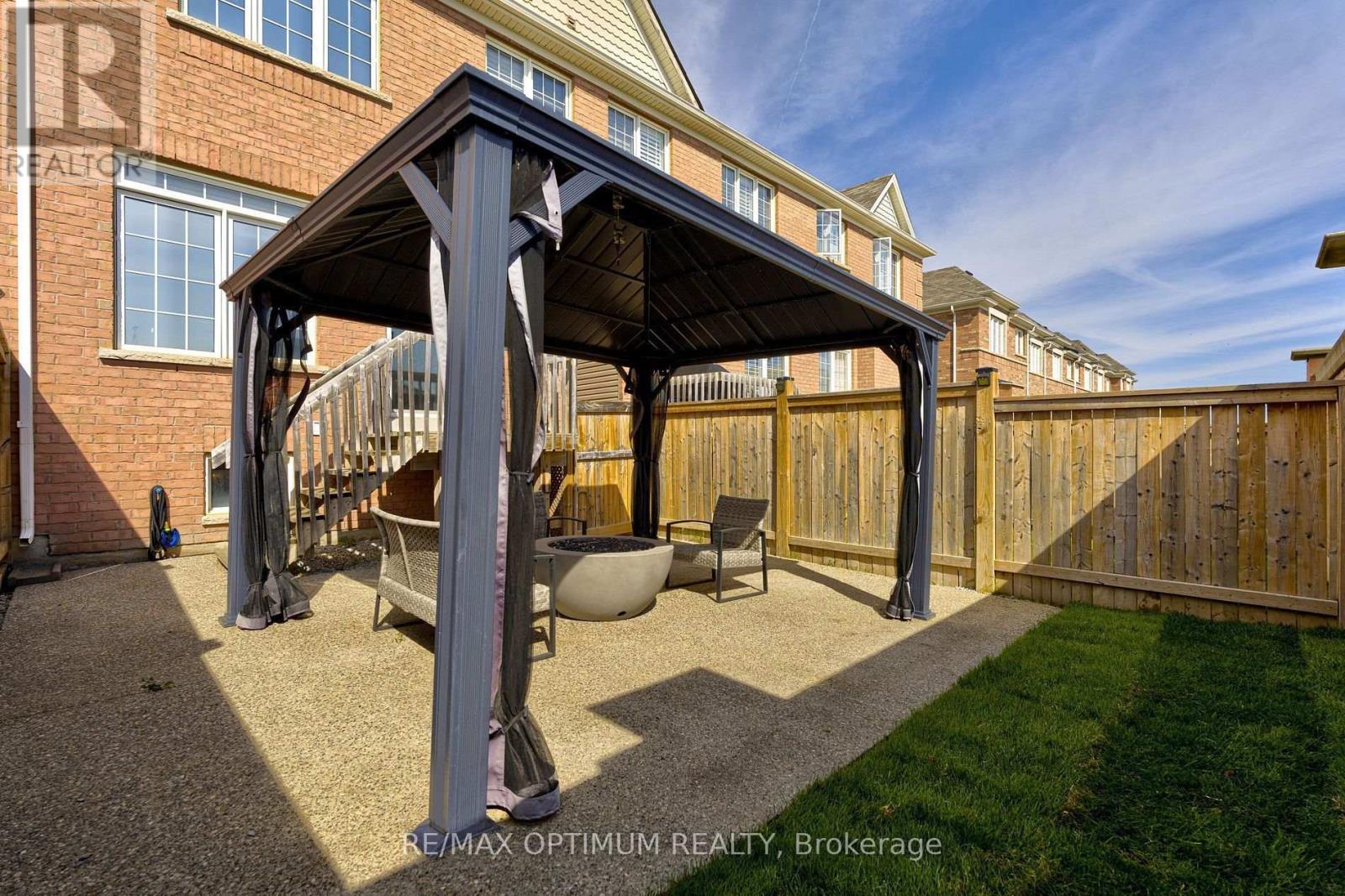 140 SKY HARBOUR DRIVE - 42