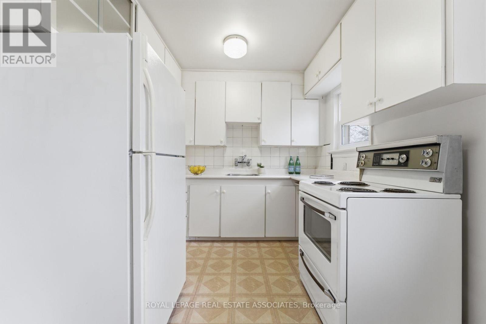68 GAIR DRIVE, Toronto (Alderwood) — photo 12