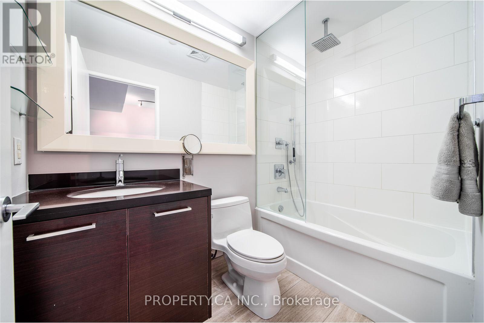 #1215 88 PARK LAWN ROAD - 15
