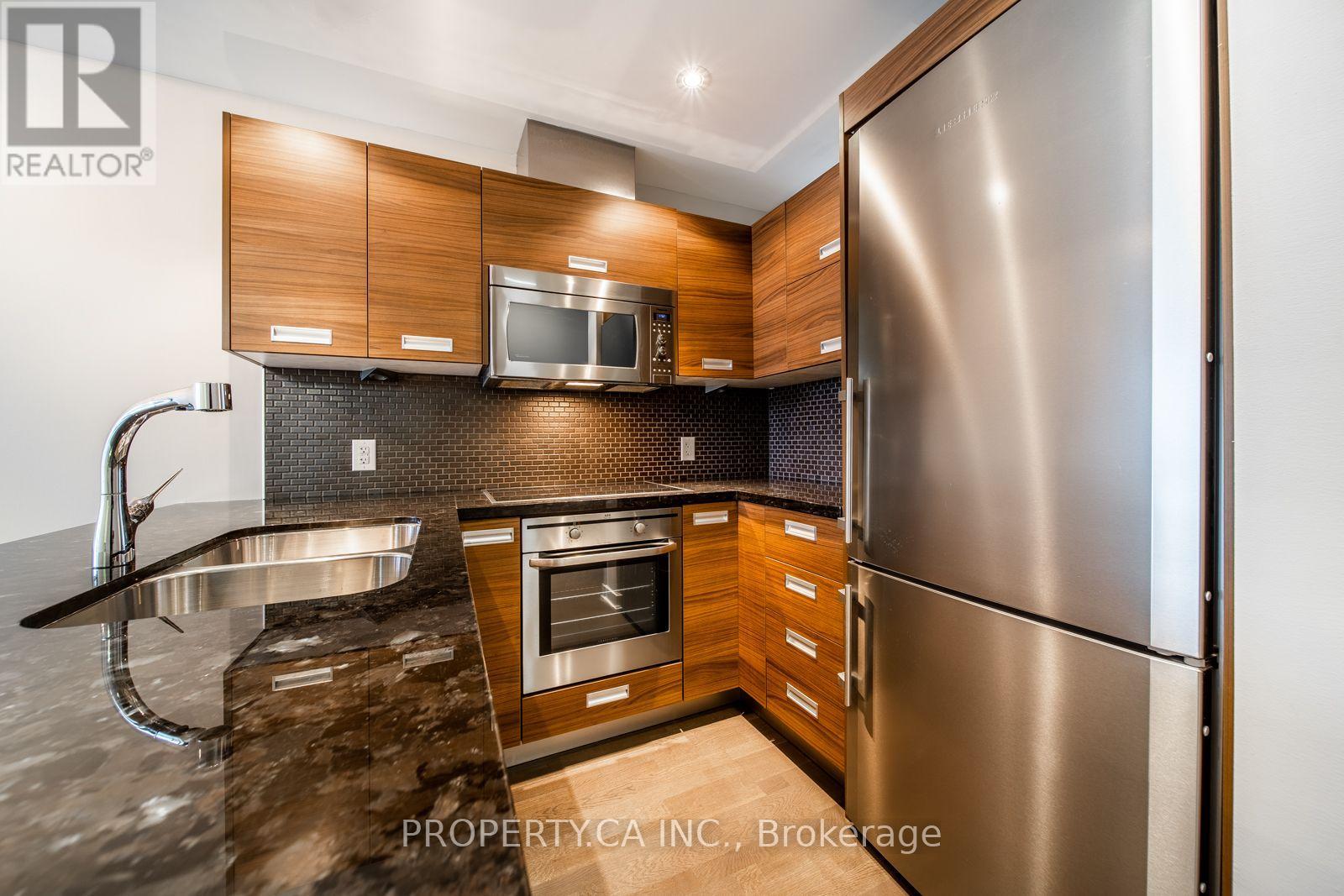 1215 - 88 PARK LAWN ROAD, Toronto (Mimico) — photo 2