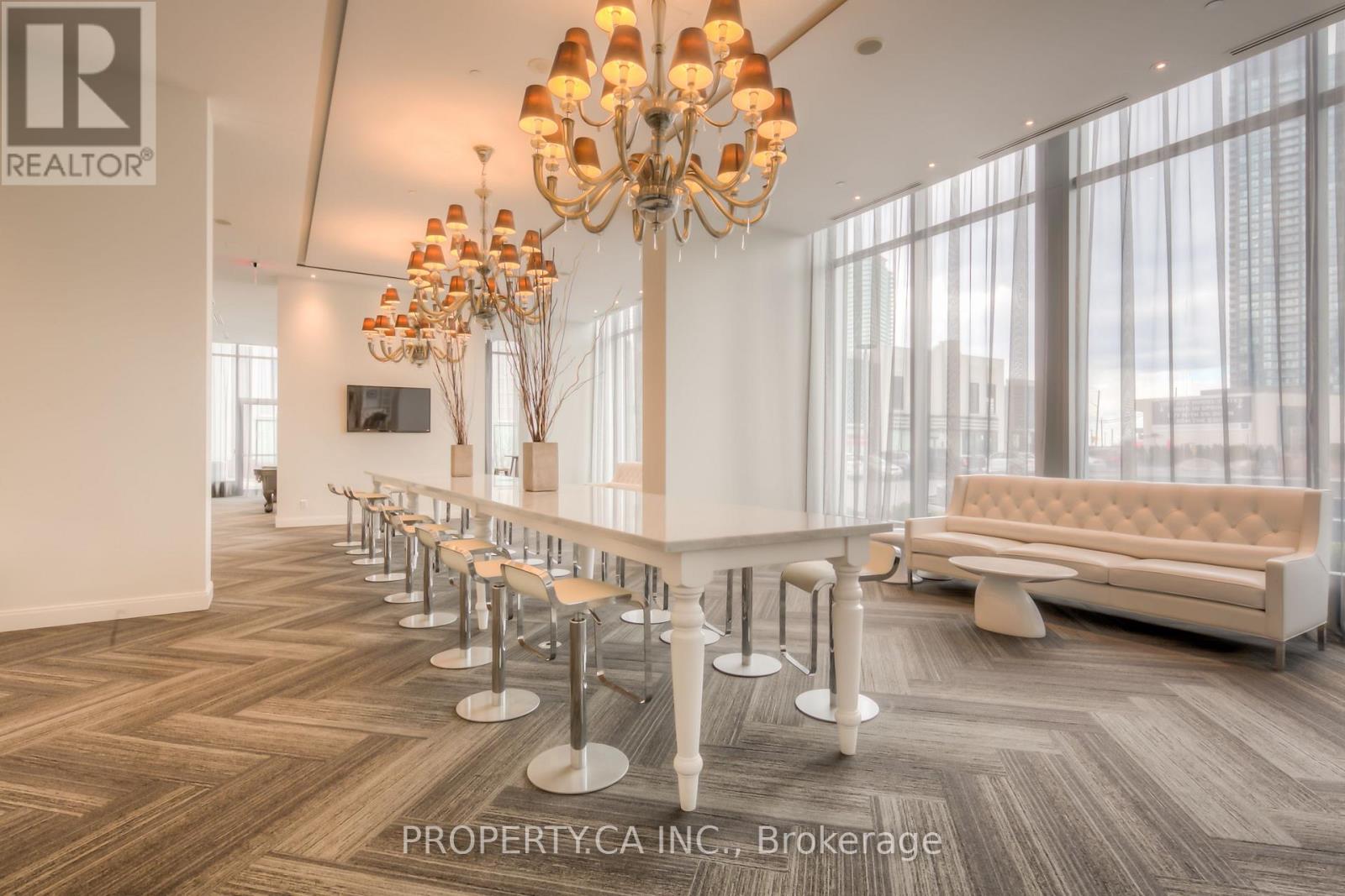 #1215 88 PARK LAWN ROAD - 38