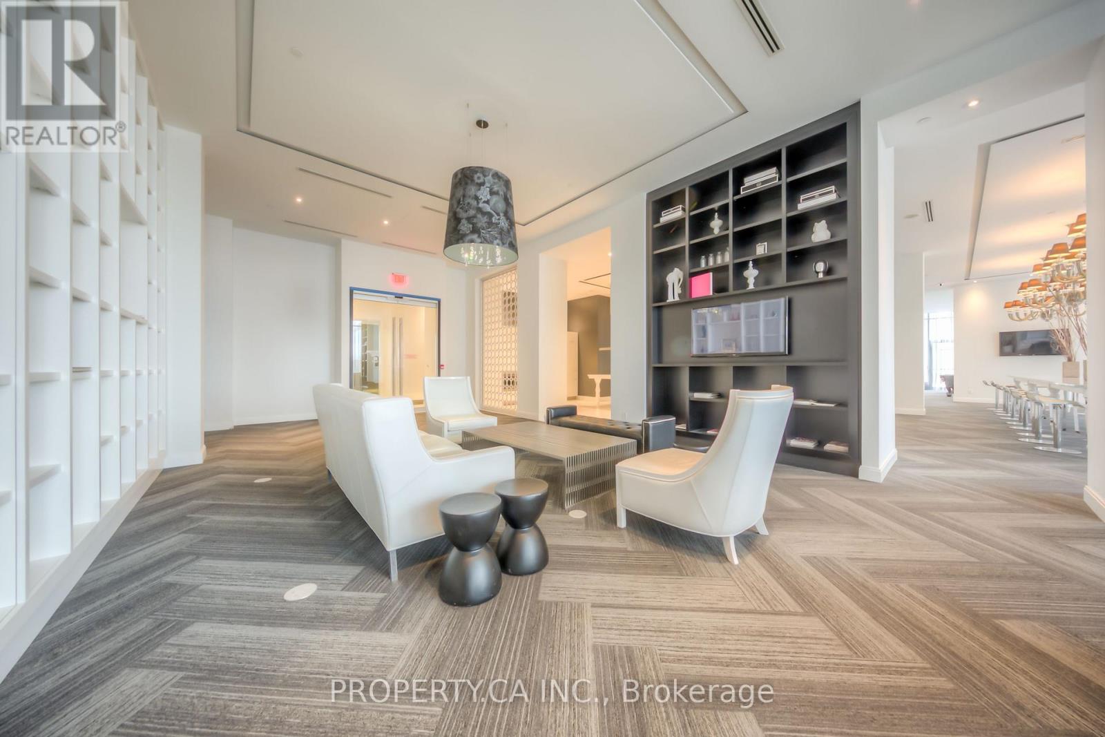 #1215 88 PARK LAWN ROAD - 41