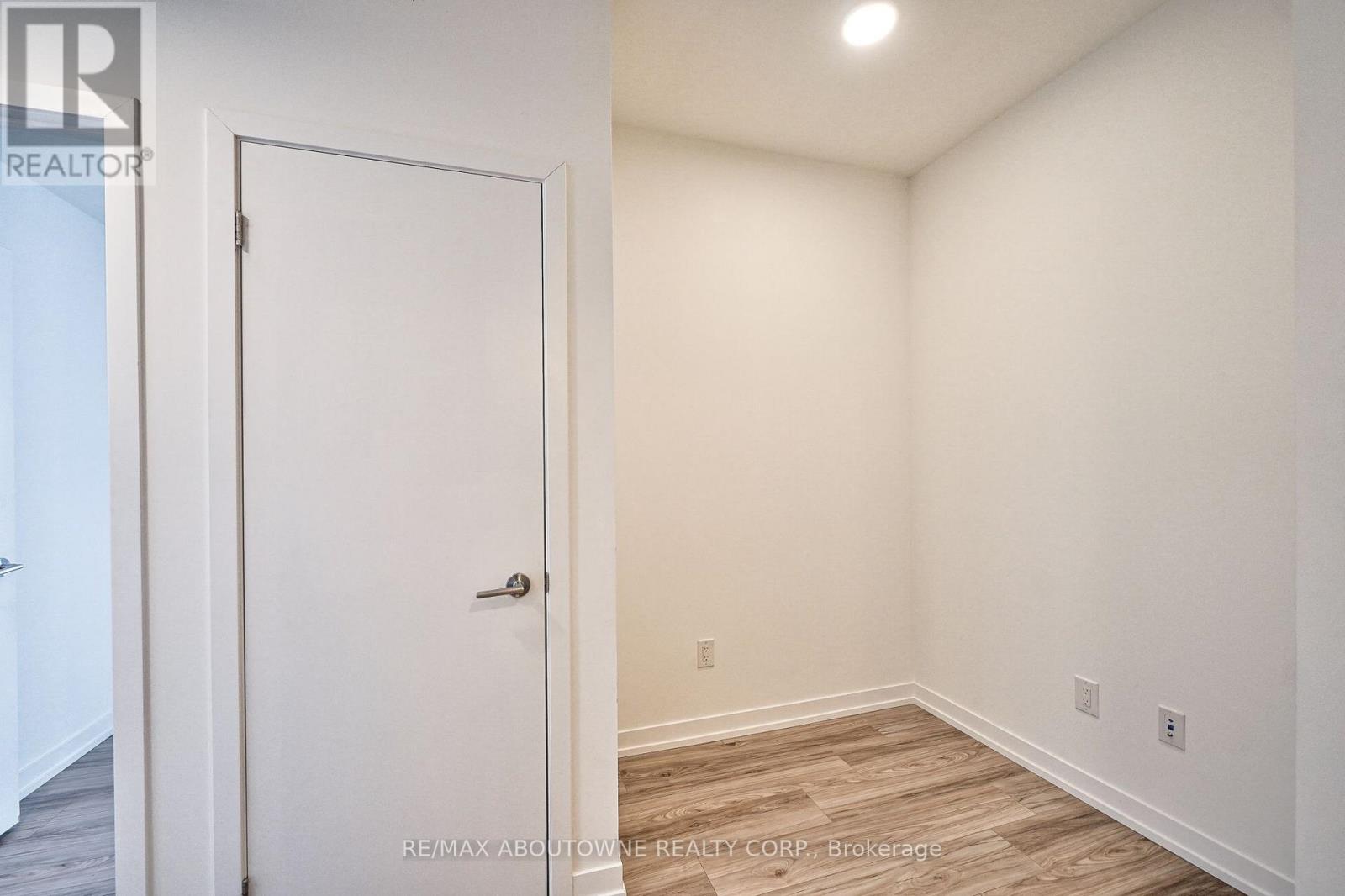3603 - 4065 CONFEDERATION PARKWAY, Mississauga (City Centre) — photo 6