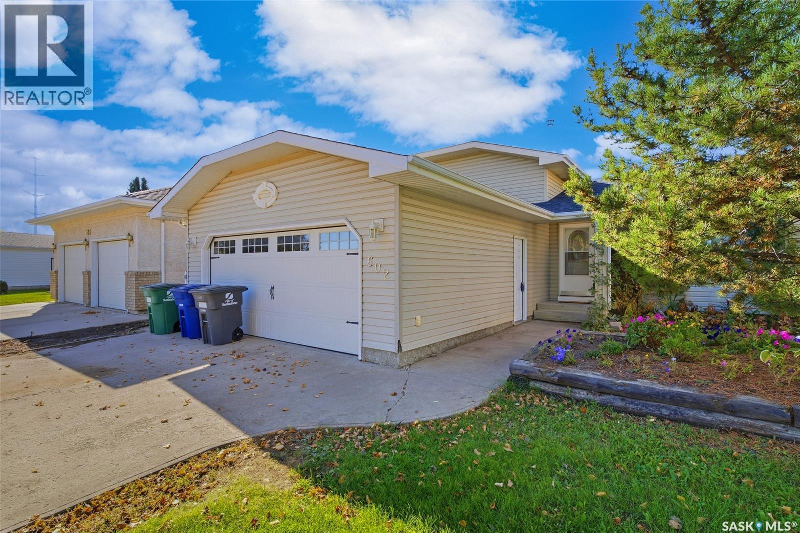 602 Haslam CRESCENT, Saskatoon — photo 2