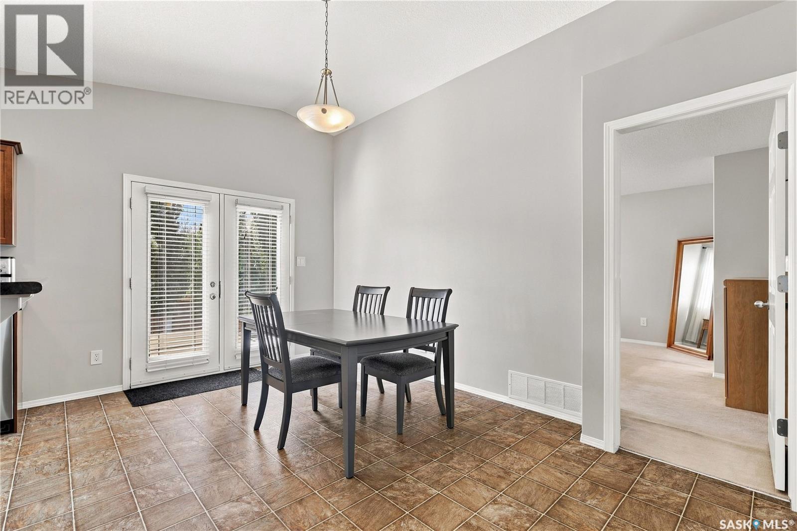 3934 Robin PLACE E, Regina — photo 7