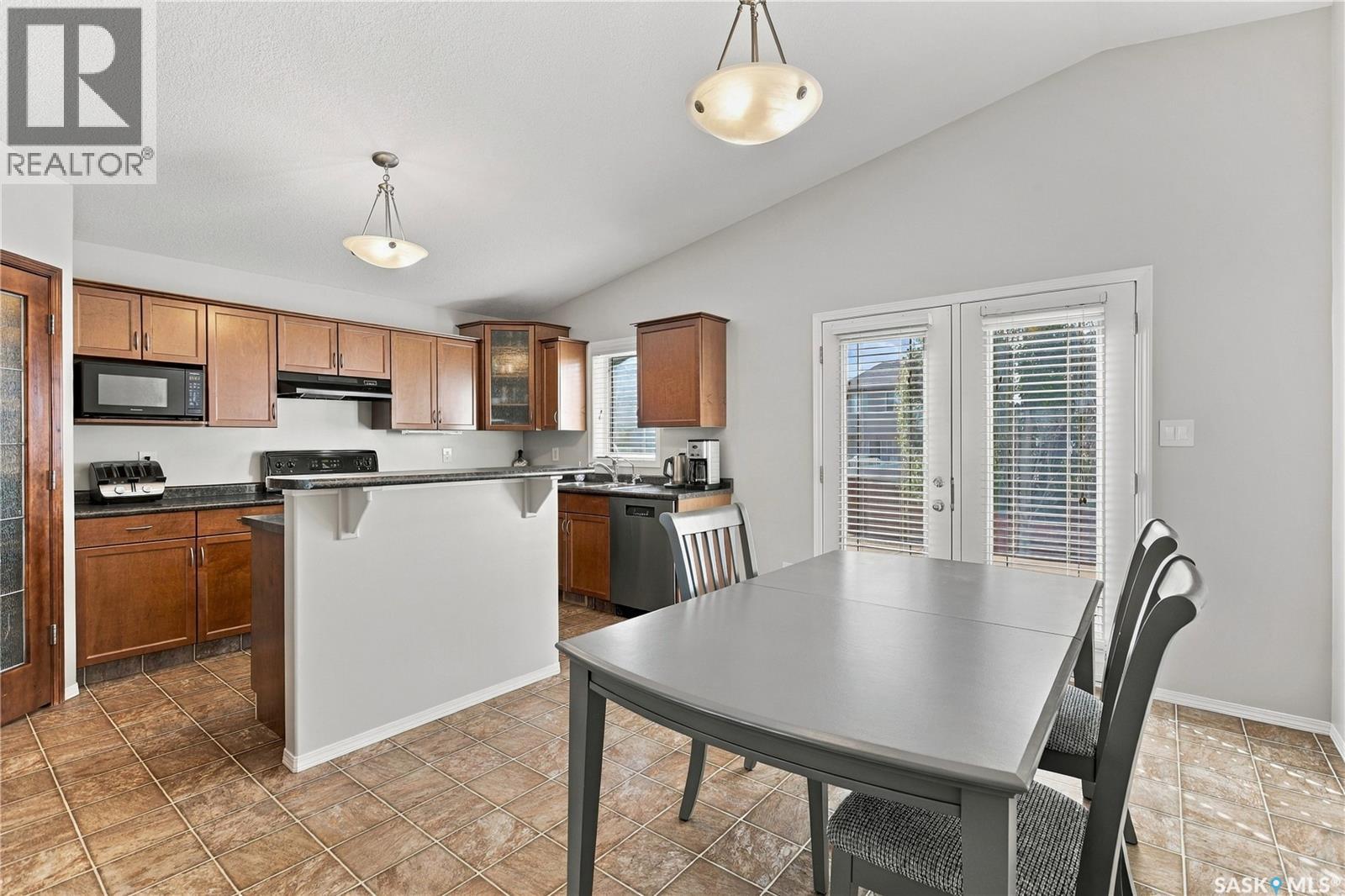 3934 Robin PLACE E, Regina — photo 8