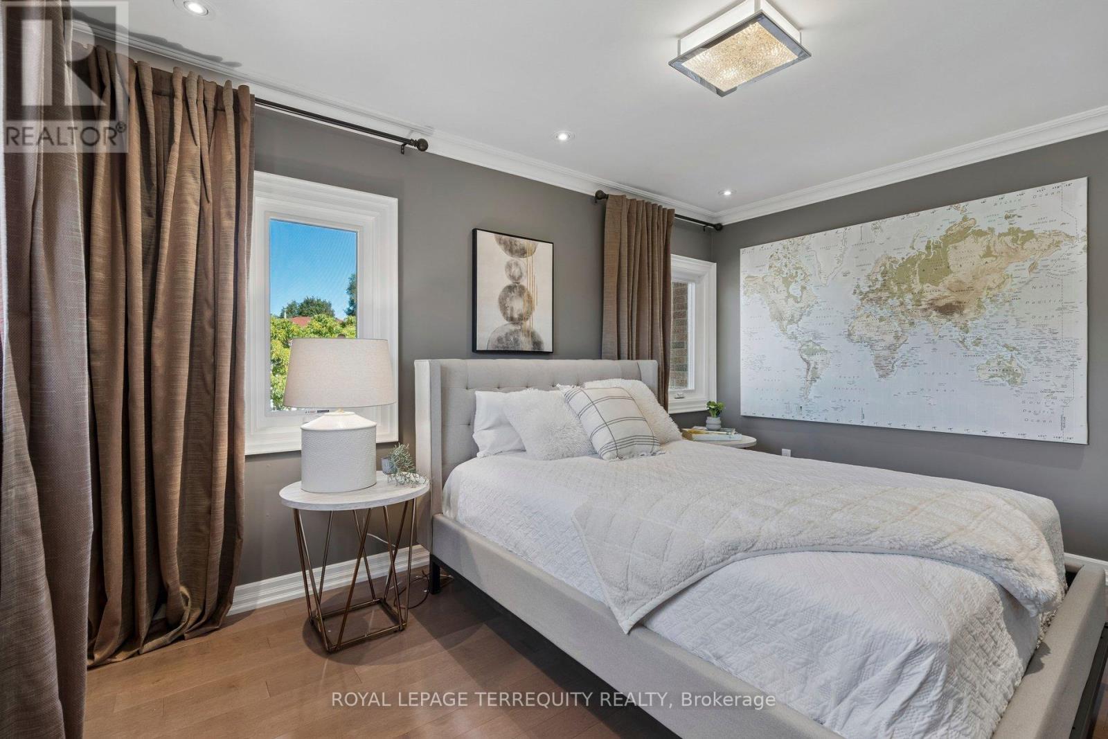 10 SCARBORO AVENUE - 33