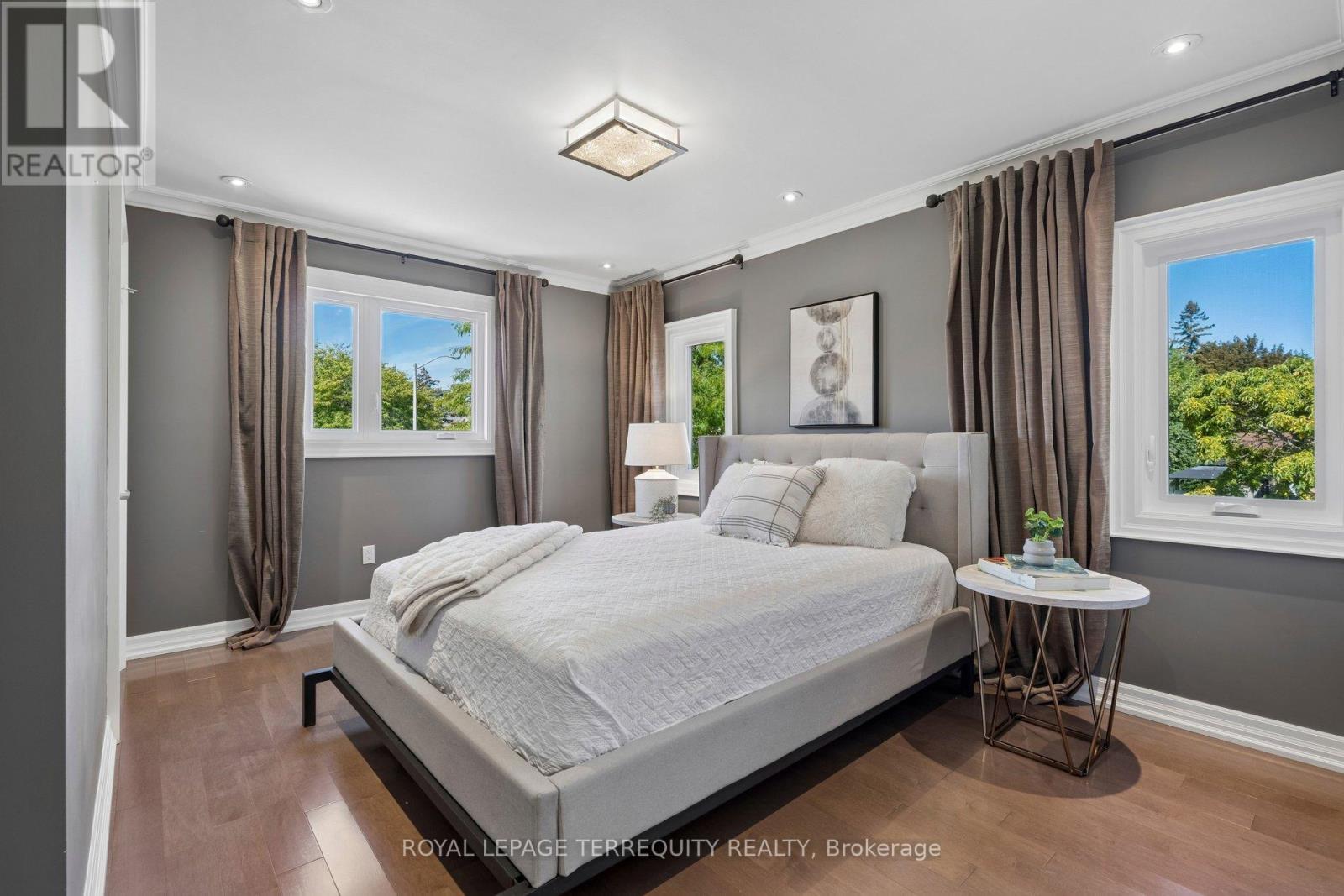 10 SCARBORO AVENUE - Image 32
