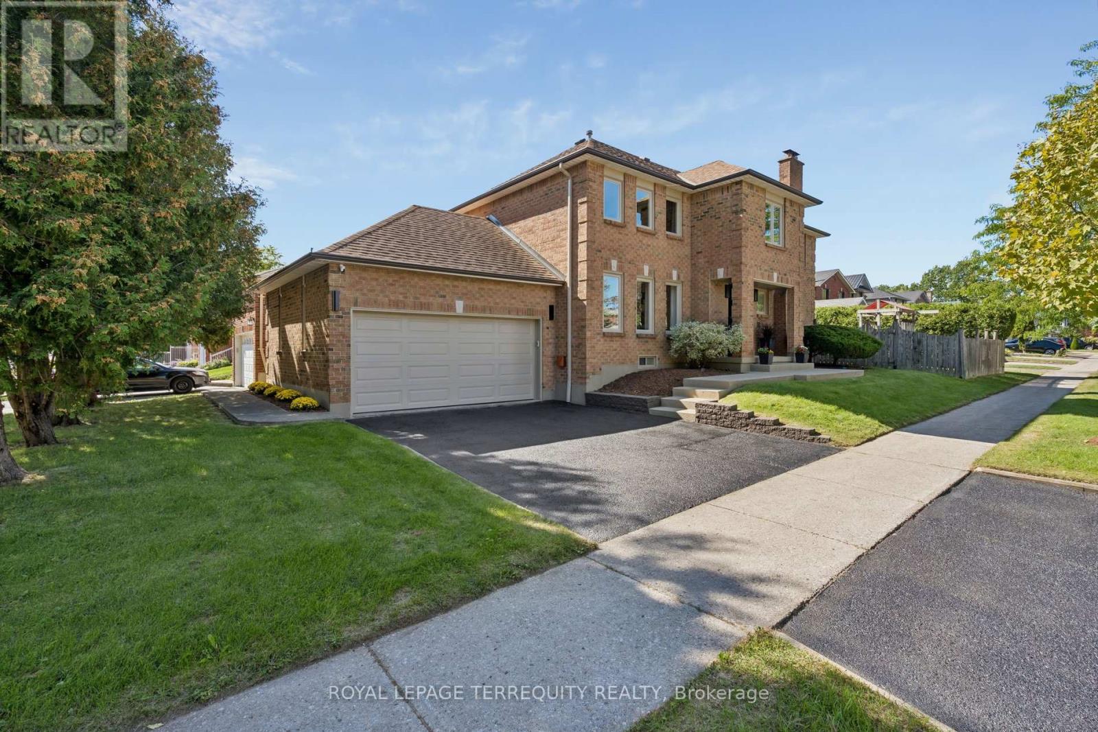 10 SCARBORO AVENUE - 48