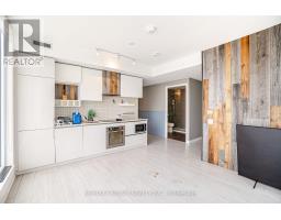 5702 - 5 Buttermill Avenue, Vaughan, ON L4K0J5 Photo 9