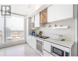 5702 - 5 Buttermill Avenue, Vaughan, ON L4K0J5 Photo 12