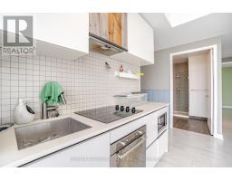 5702 - 5 Buttermill Avenue, Vaughan, ON L4K0J5 Photo 14