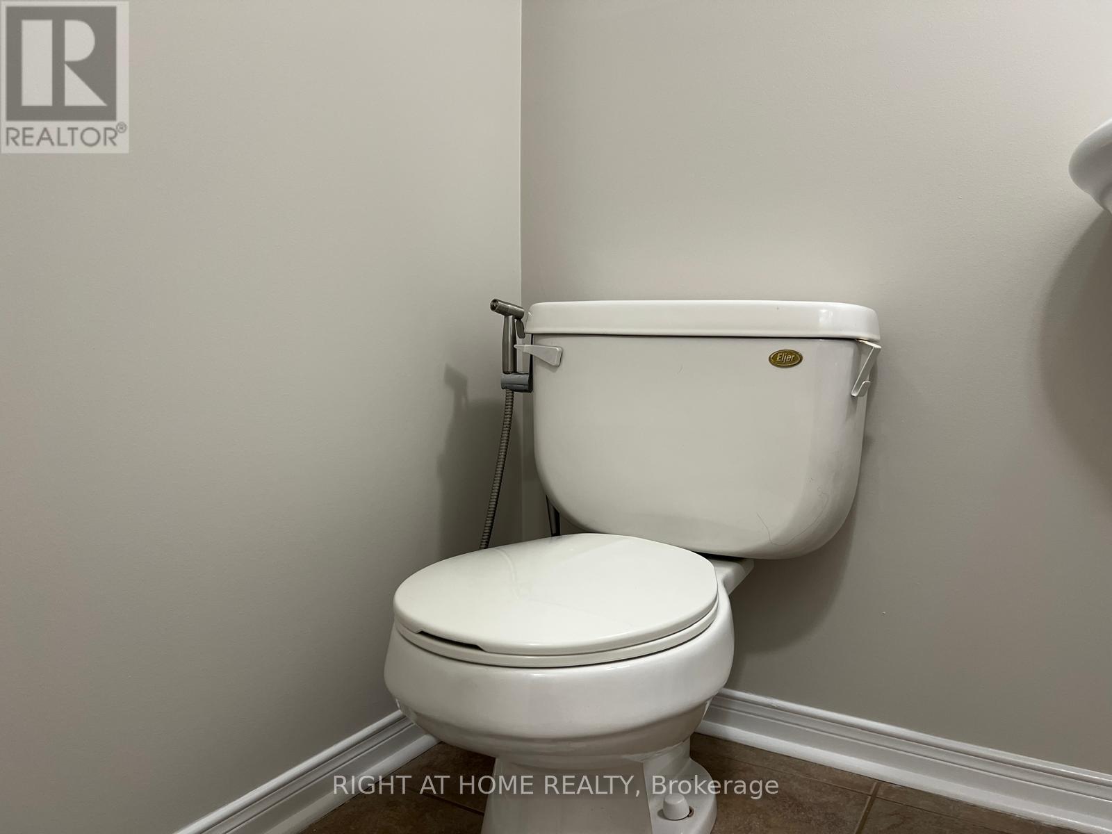 39 GOLDEN IRIS CRESCENT, Hamilton (Waterdown) — photo 11