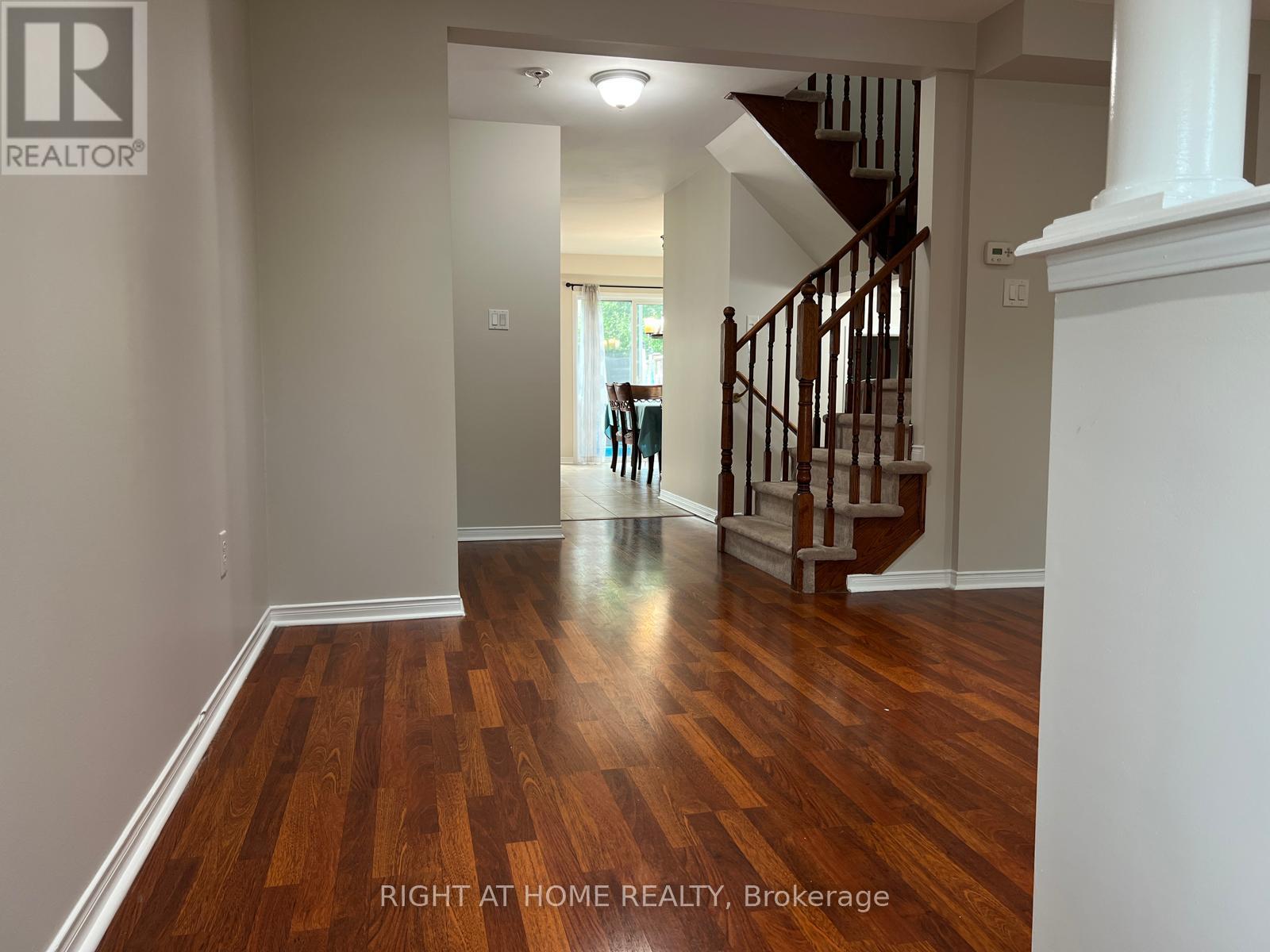 39 GOLDEN IRIS CRESCENT, Hamilton (Waterdown) — photo 8