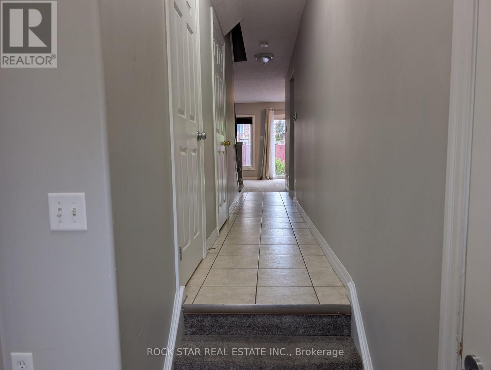 510 BANFFSHIRE CRESCENT — photo 3
