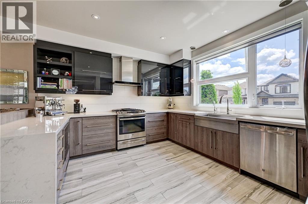 146 GREEN GATE Boulevard, Cambridge — photo 11