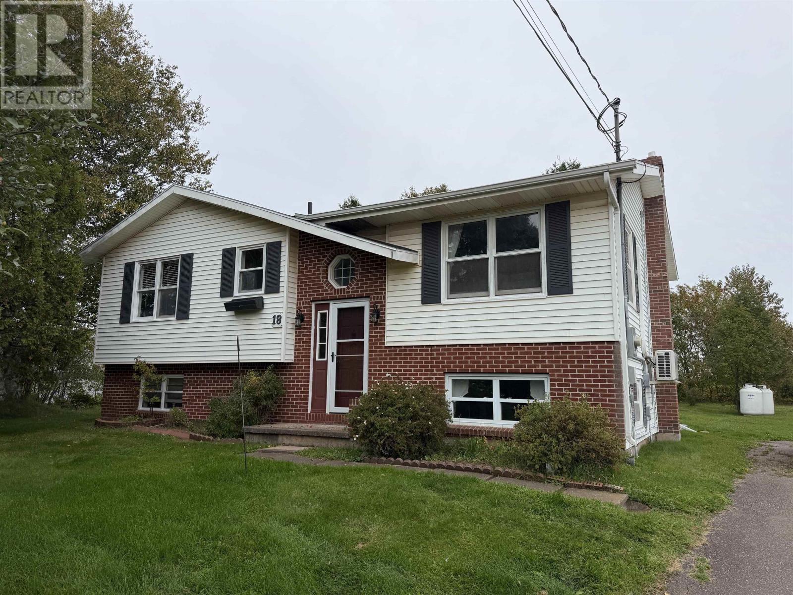 18 Kinlock Road - 1