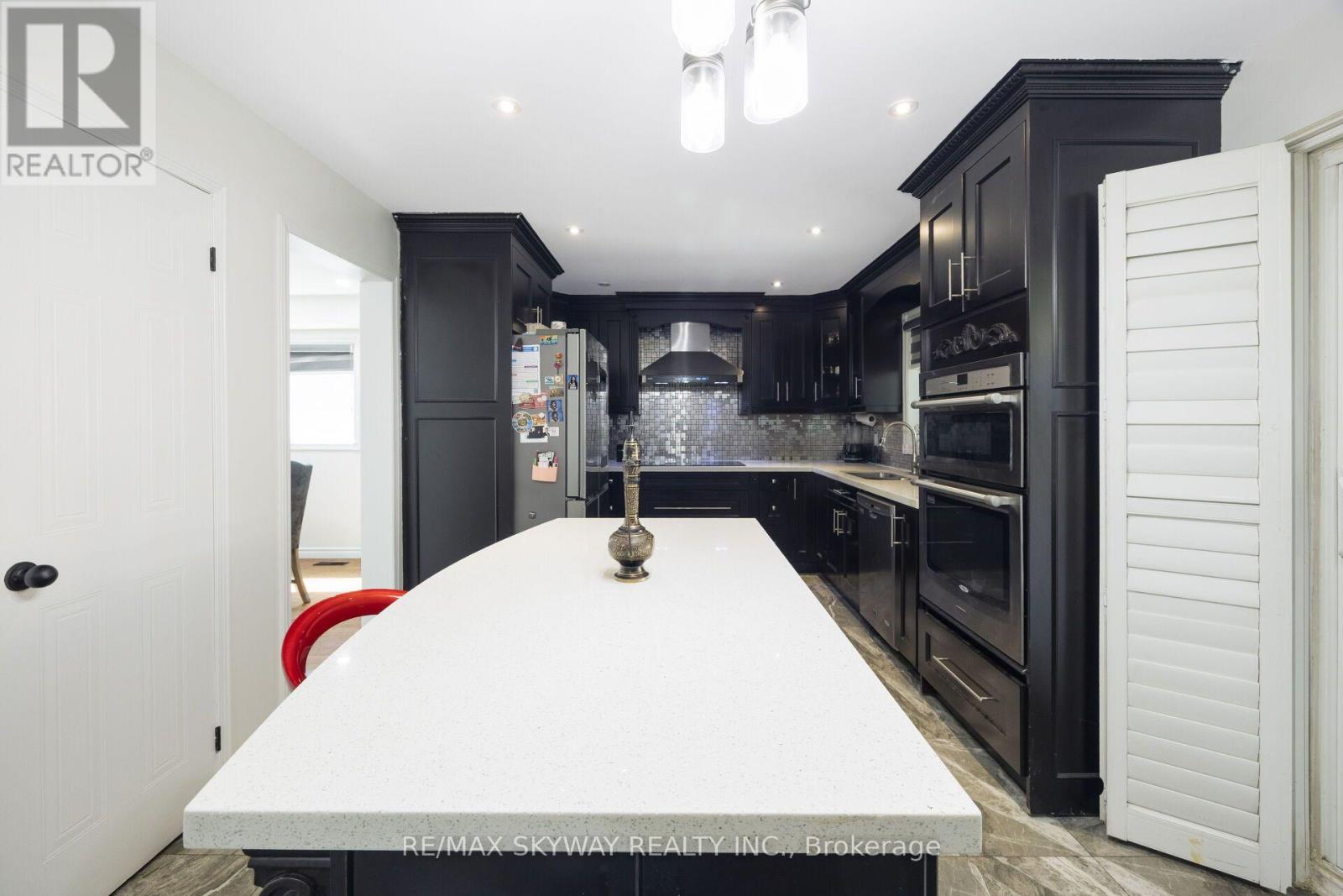 743 Winterton Way — photo 37